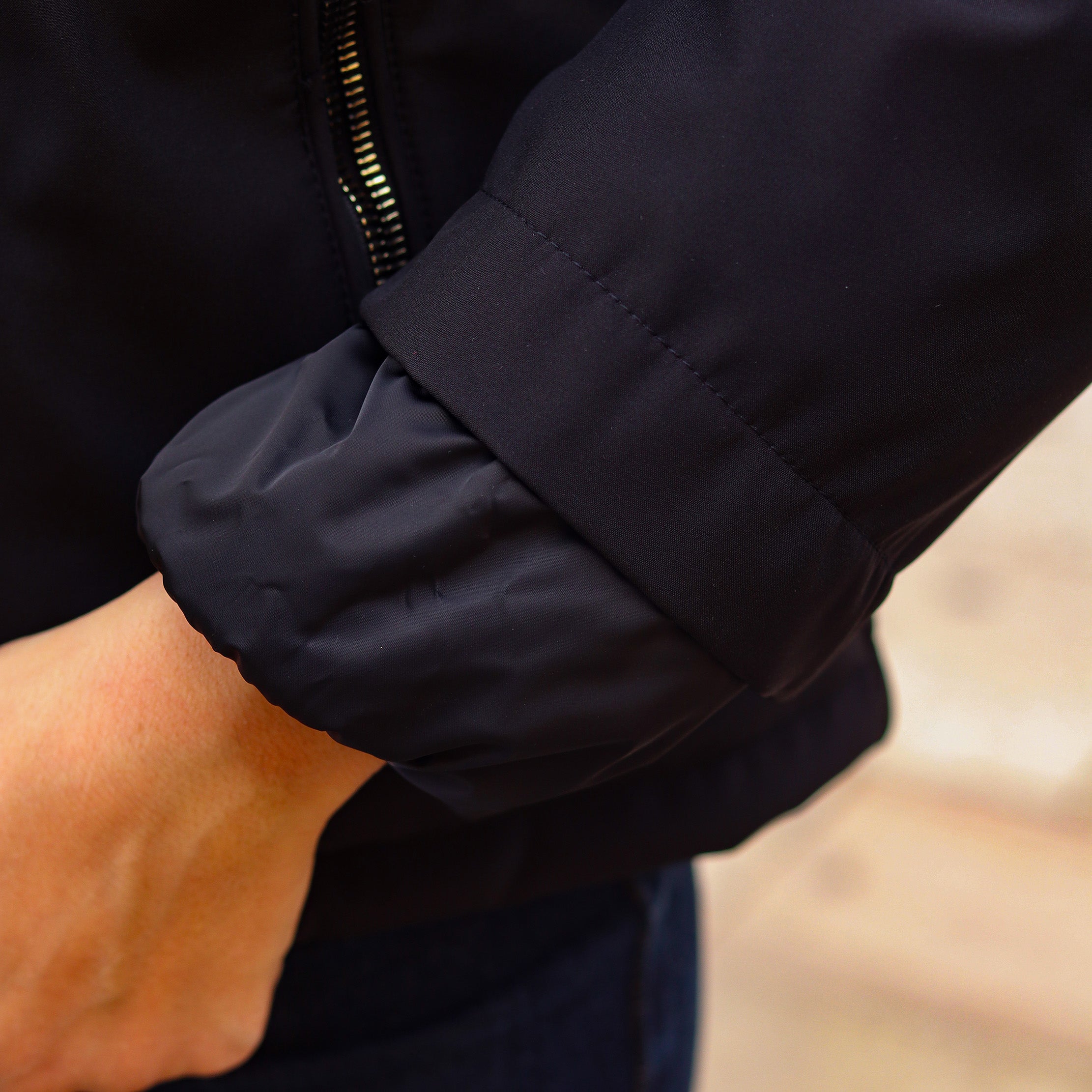 piumino doppio tessuto dietro e polsino NERO