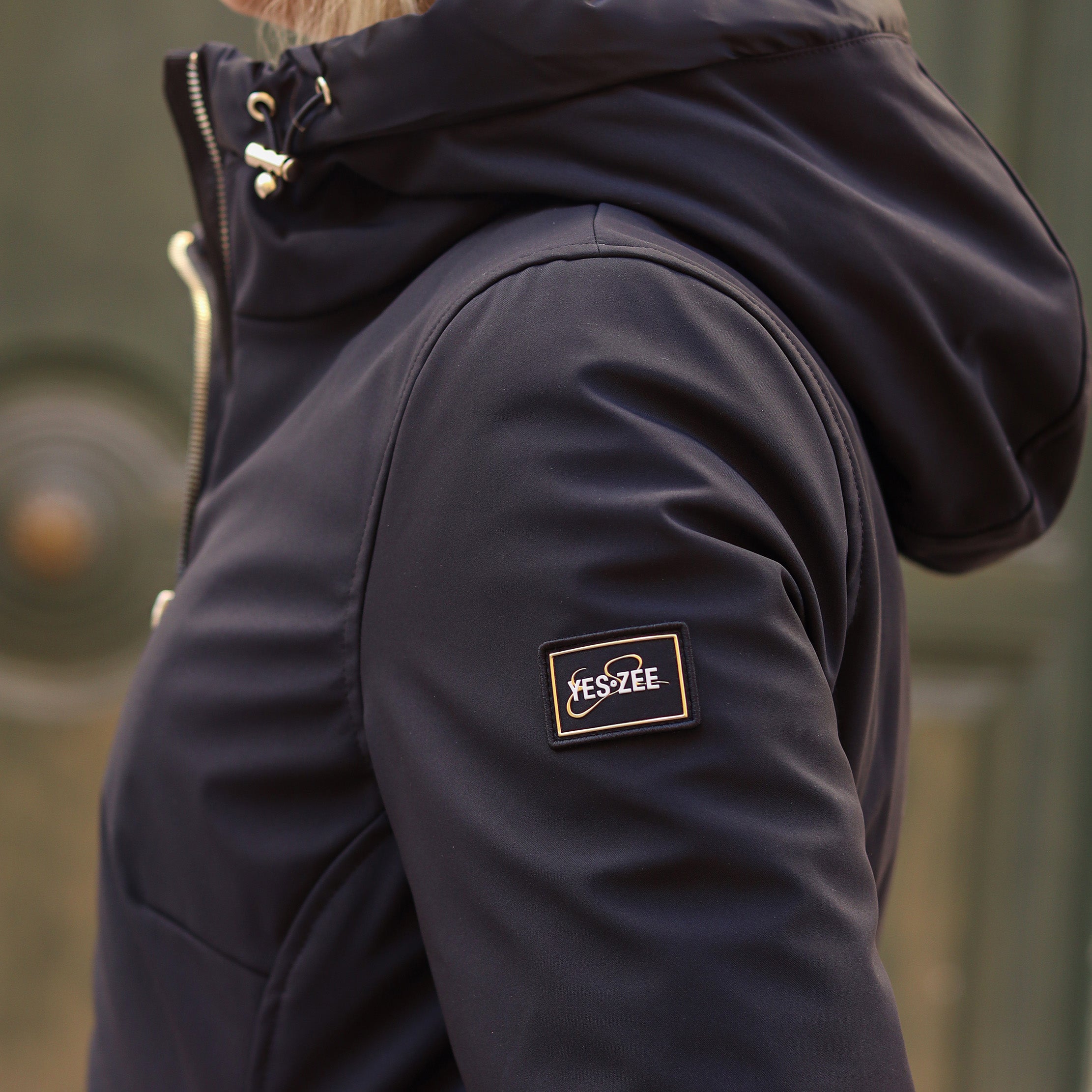 Piumino liscio lungo NERO