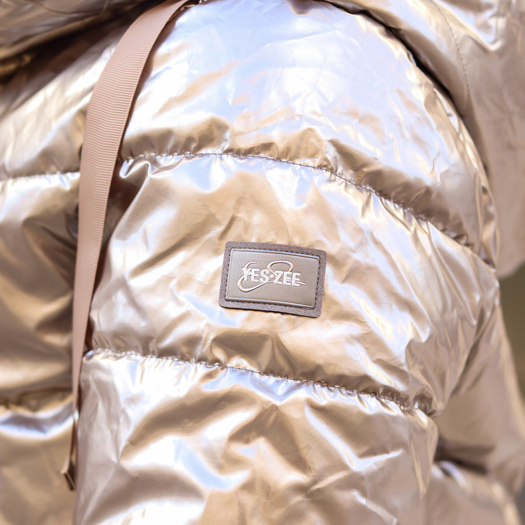 piumino lucido chiaro