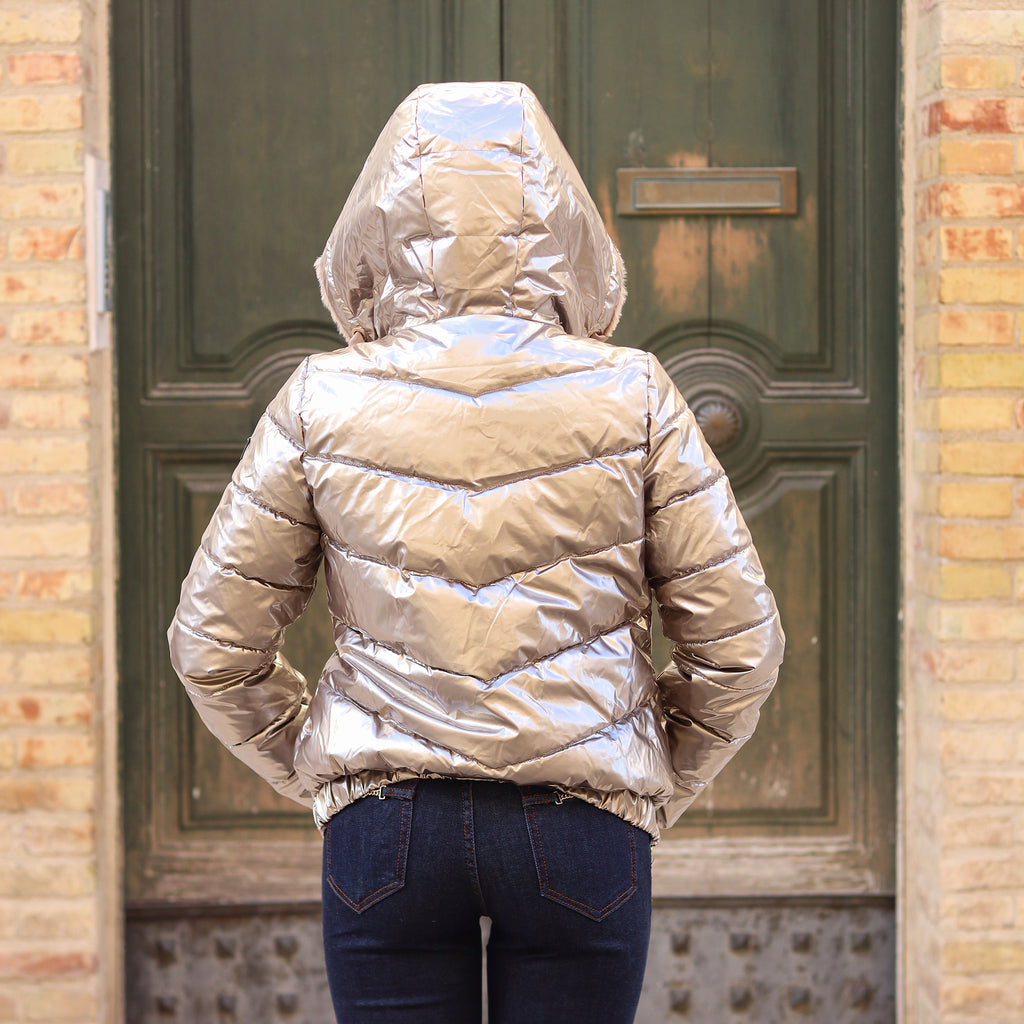 piumino lucido chiaro